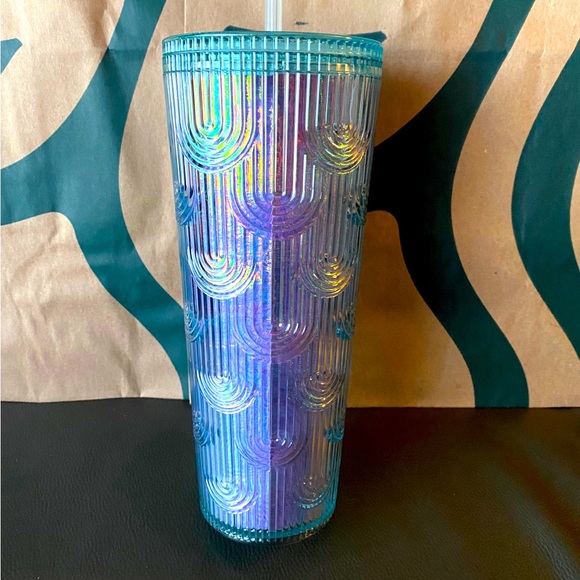 Starbucks Tumbler Mermaid Scale Iridescent - Venti 24oz - Picture 4 of 9